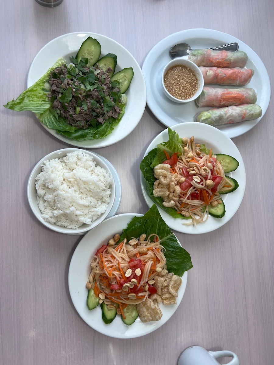 Highlights, Boun's Lao Street Eatery