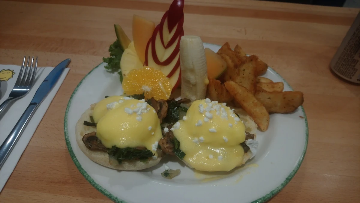 Spinach Mushroom Caramelized Onion Benedict