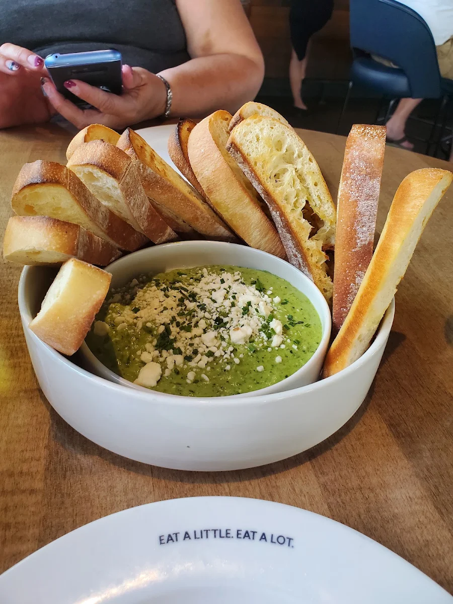 Earls Famous Clam Chowder