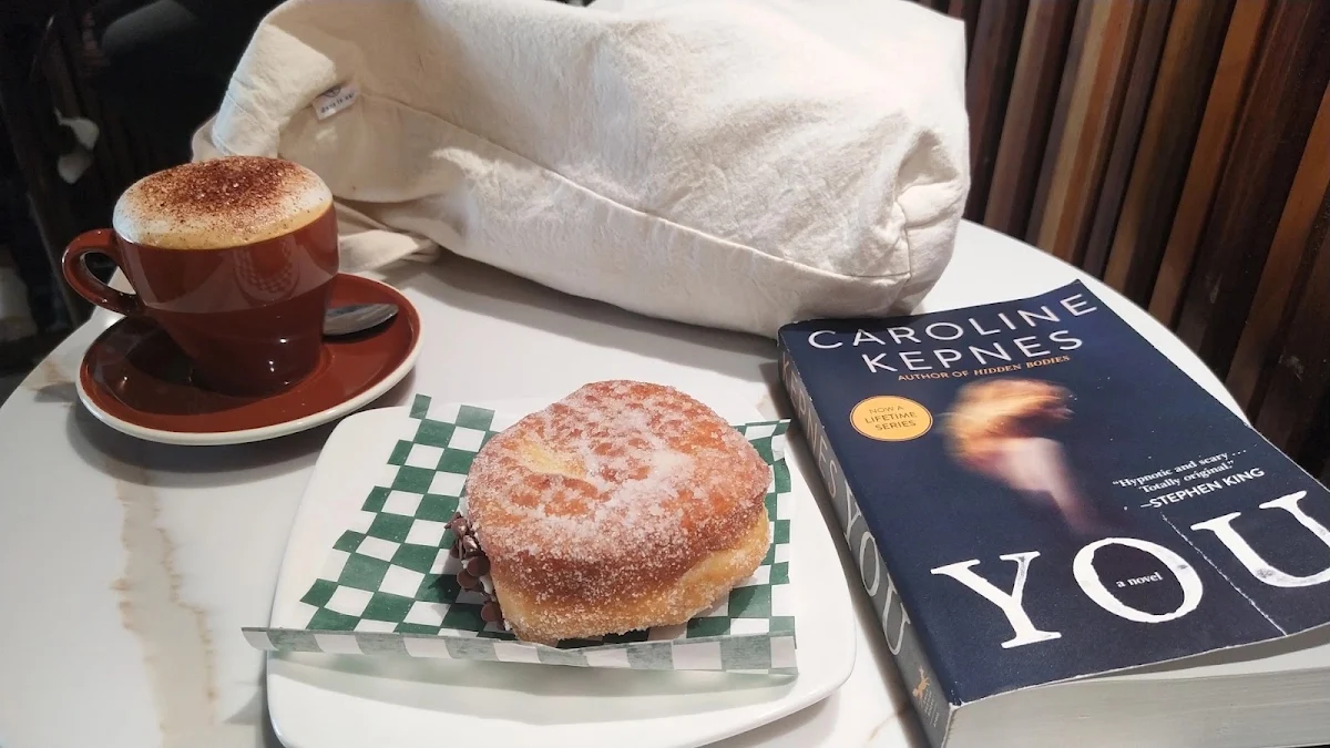 Bomboloni and Cappuccino