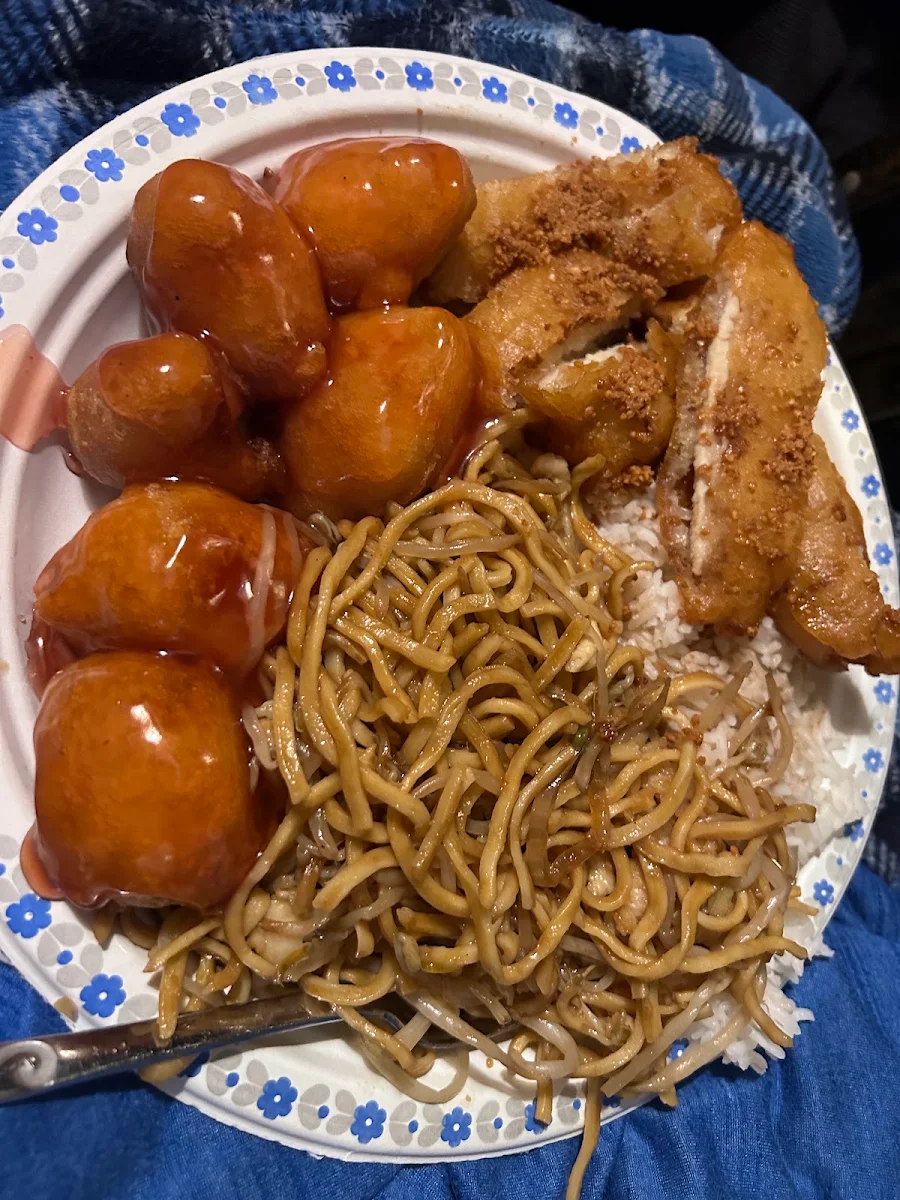 Chicken Chow Mein Breaded Almond Chicken Sweet and Sour Chicken Balls