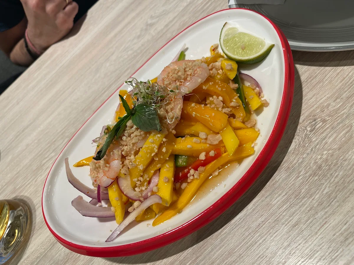 Shrimp Mango Salad