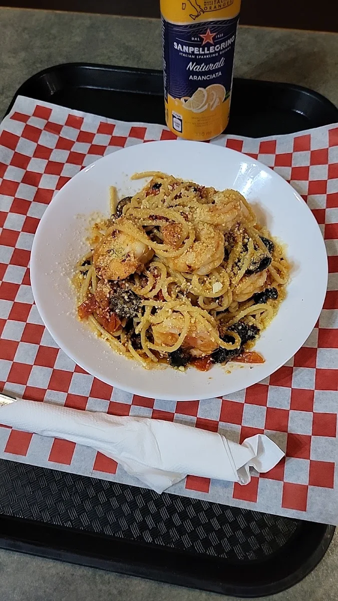 Spaghetti Aglio Olio with Prawns