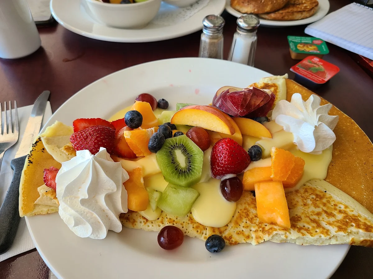 Crepe Aux Fruits Mixed Fruit Crepe