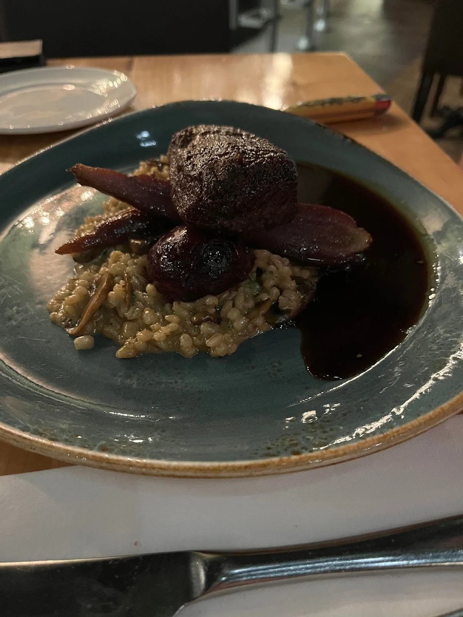 Macreuse De Boeuf Avec Orgetto Aux Champignons