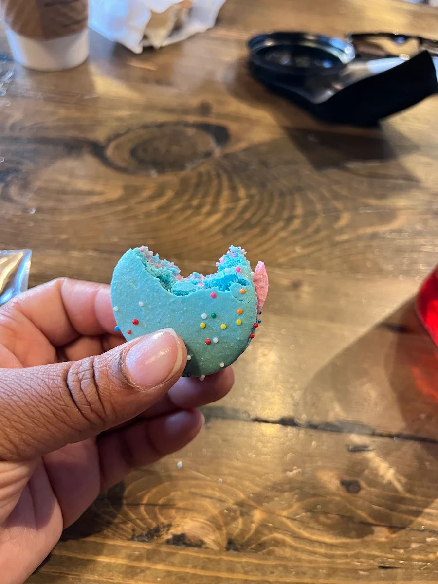 Cotton Candy Macarons