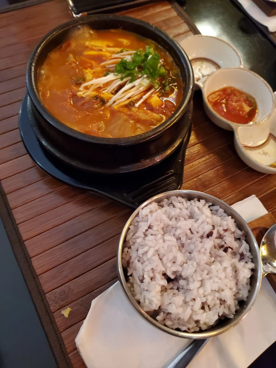 Kimchi Jjigae
