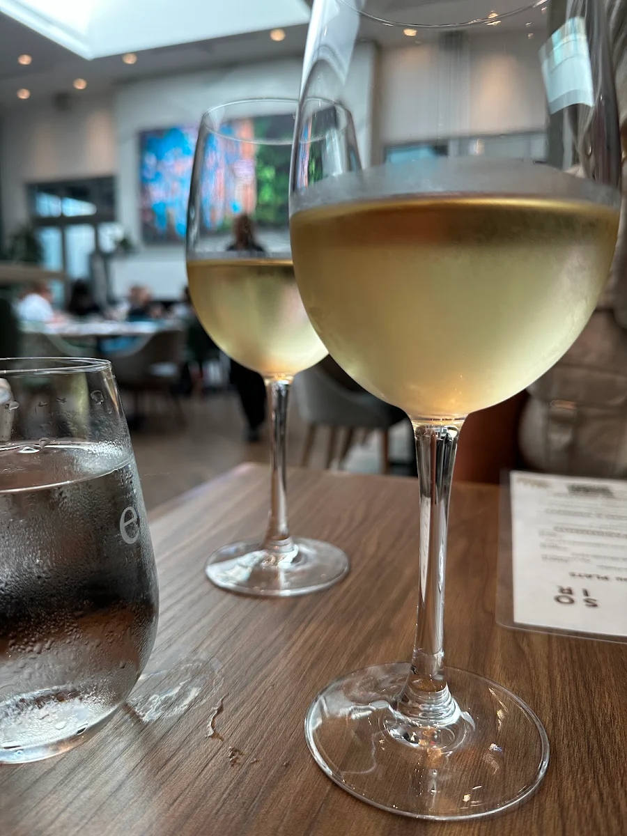 Vin Blanc