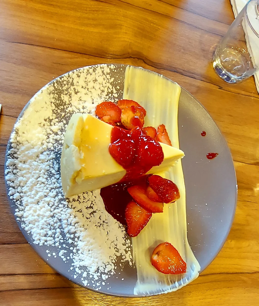 Classical Cheesecake Slice with Strawberry