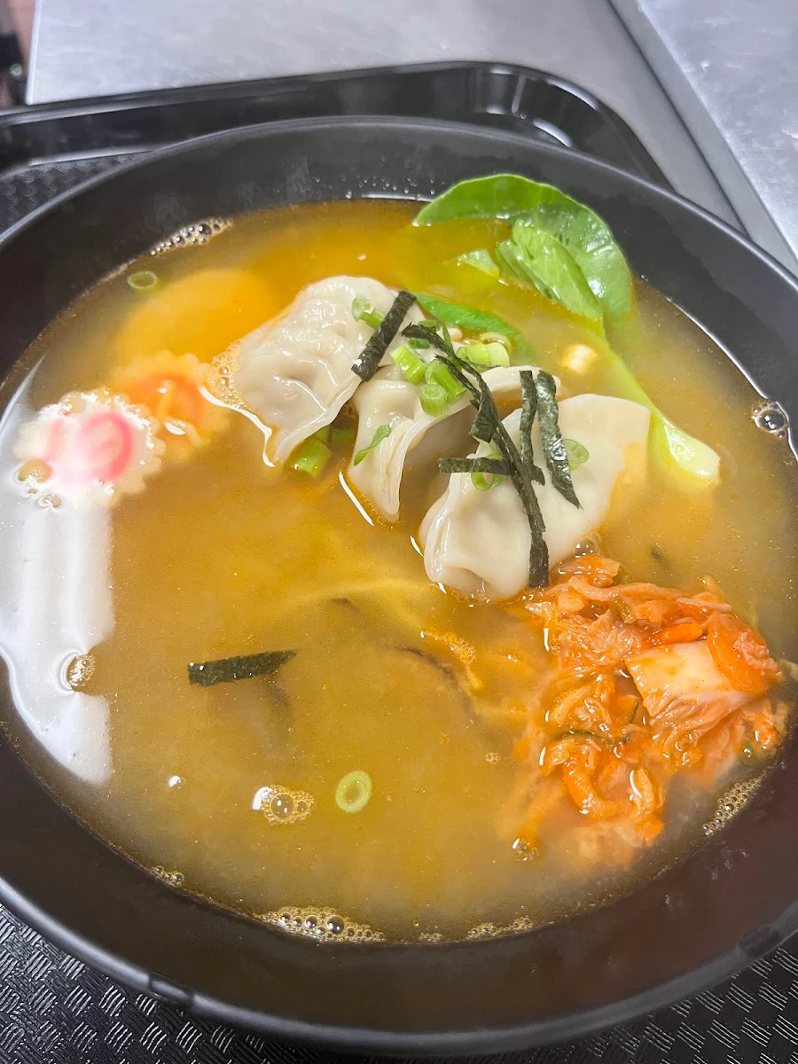 Gyoza Ramen Chicken Salmon & Shrimp