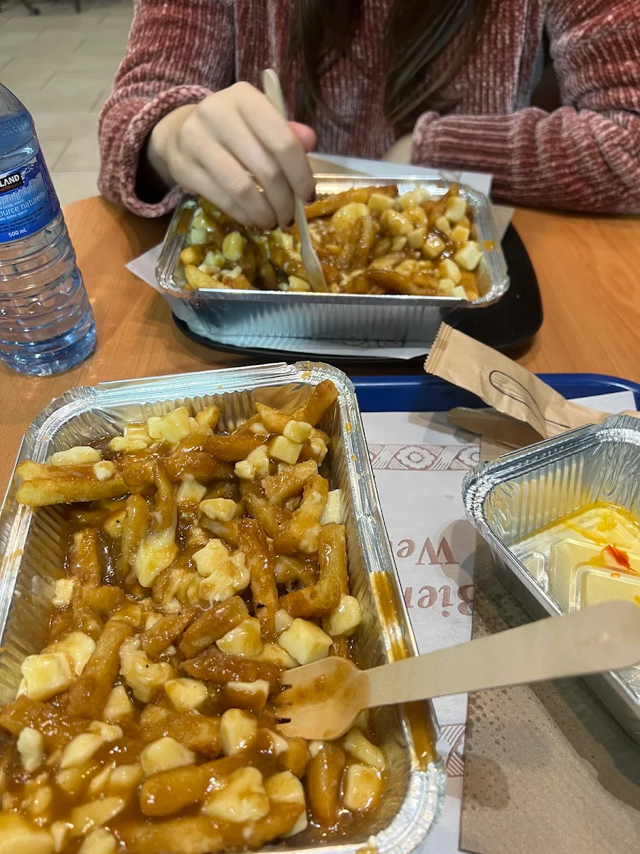 Burger Et Poutine