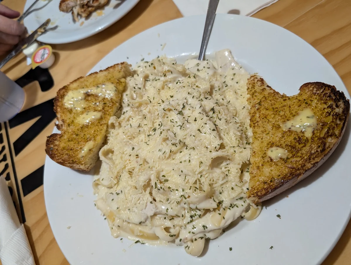 Fettuccine Alfredo