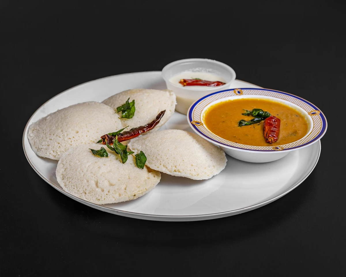 Idli Sambar with Chutney-Regular