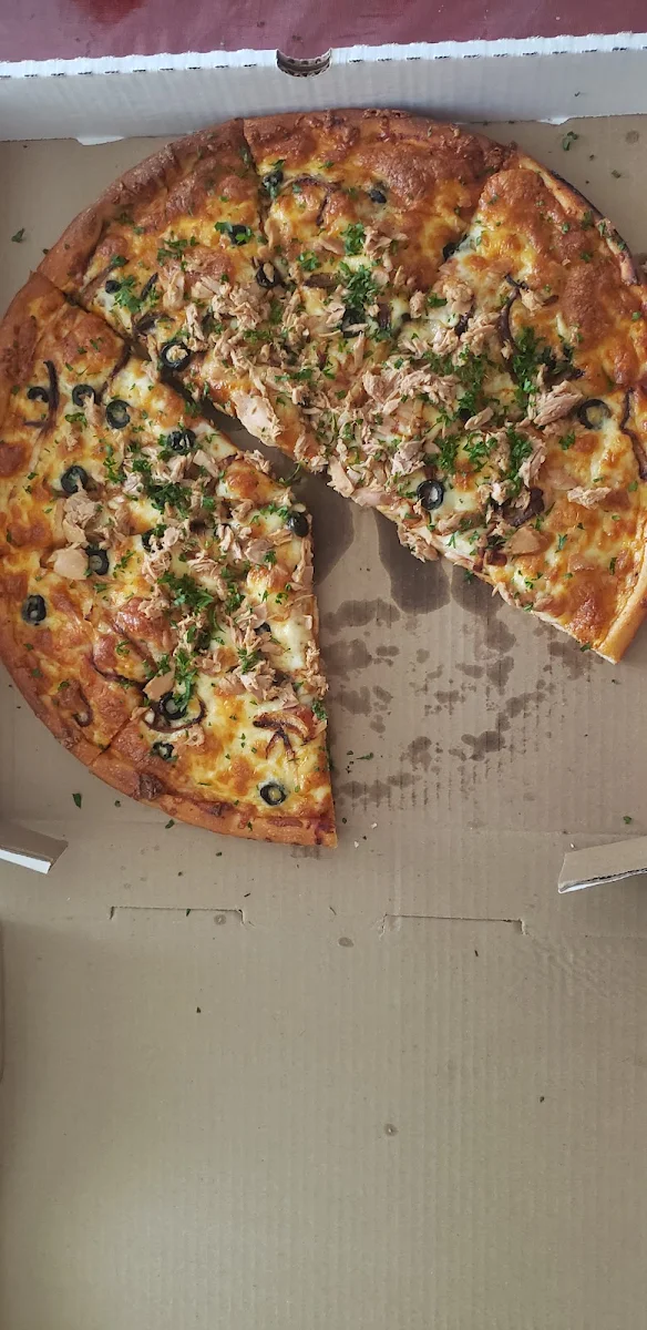 Tuna Pizza