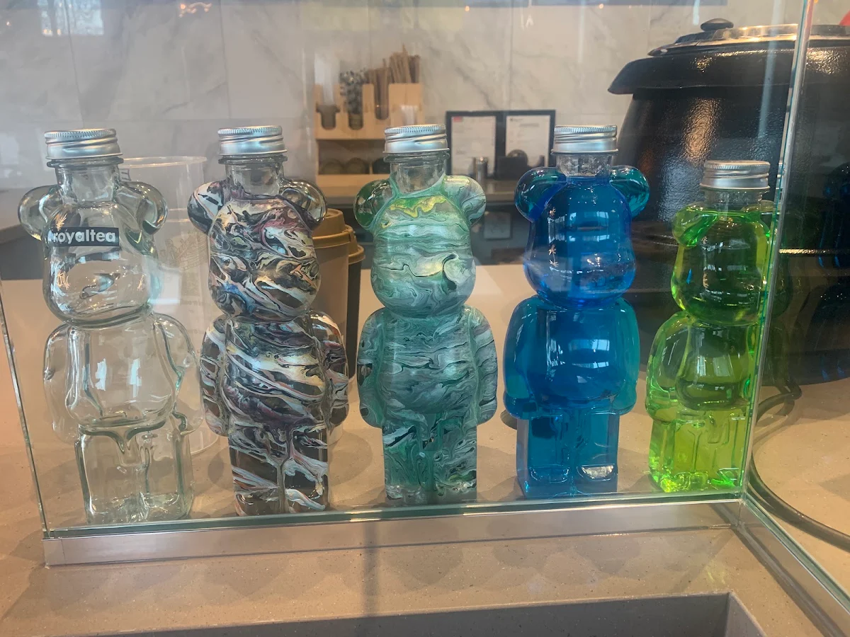 Bear Bottles, Royaltea