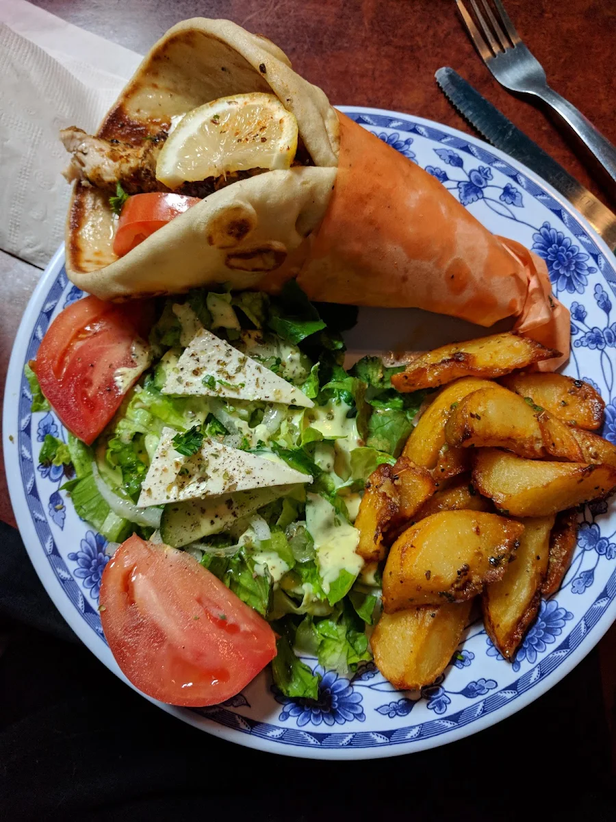 Chicken Souvlaki Platter
