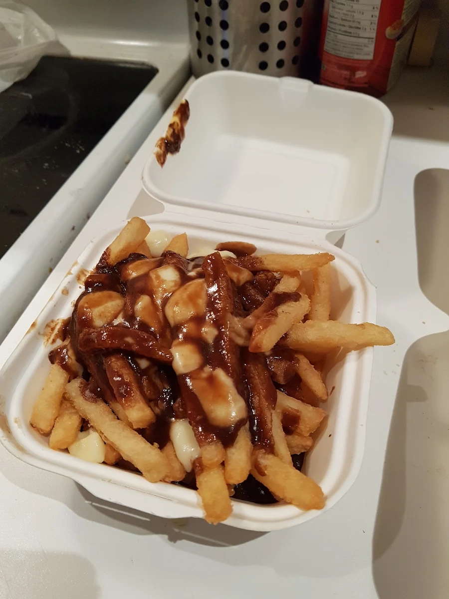 Poutine, Pizza Plus