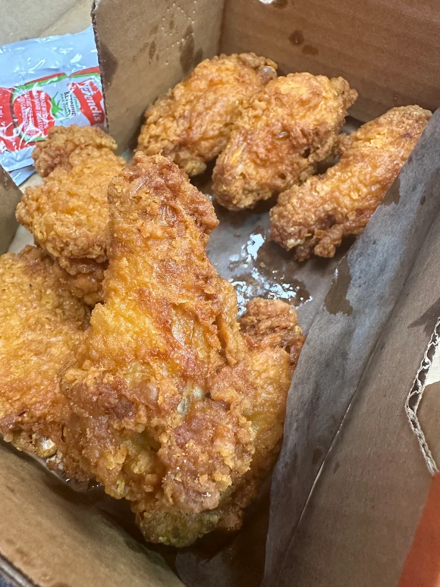 Buffalo Wings and Fries