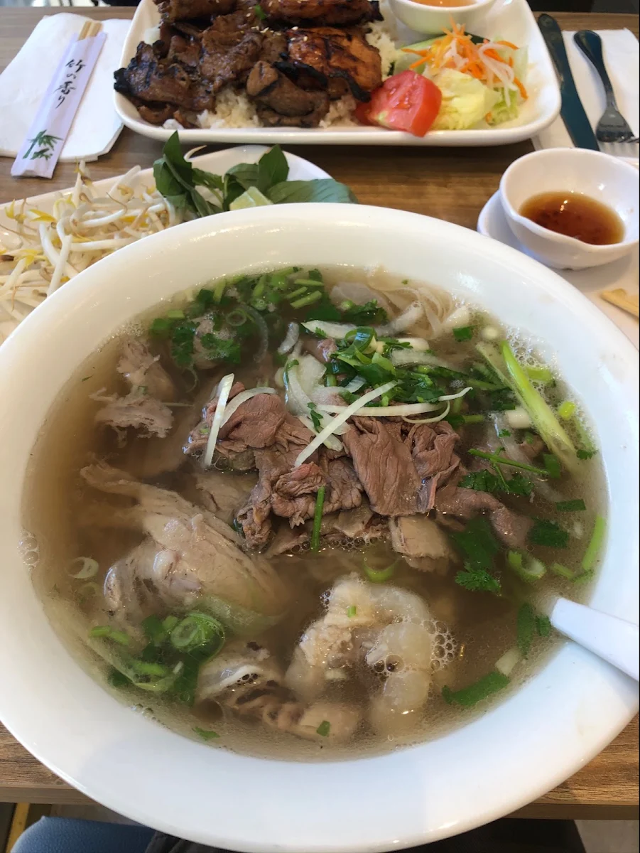 Pho DAC Biet Large