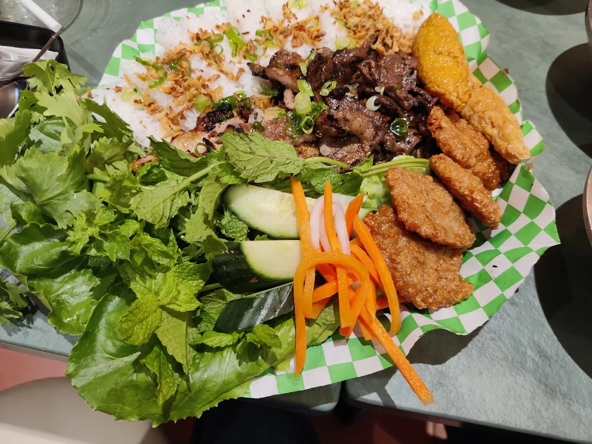Woven Vermicelli Platter