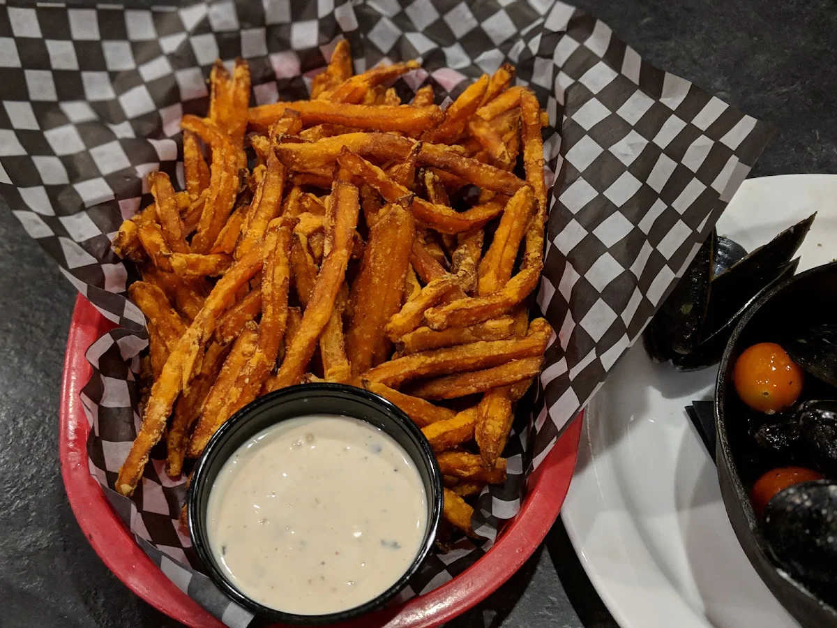 Waffle Fries & Smoked Onion Aioli