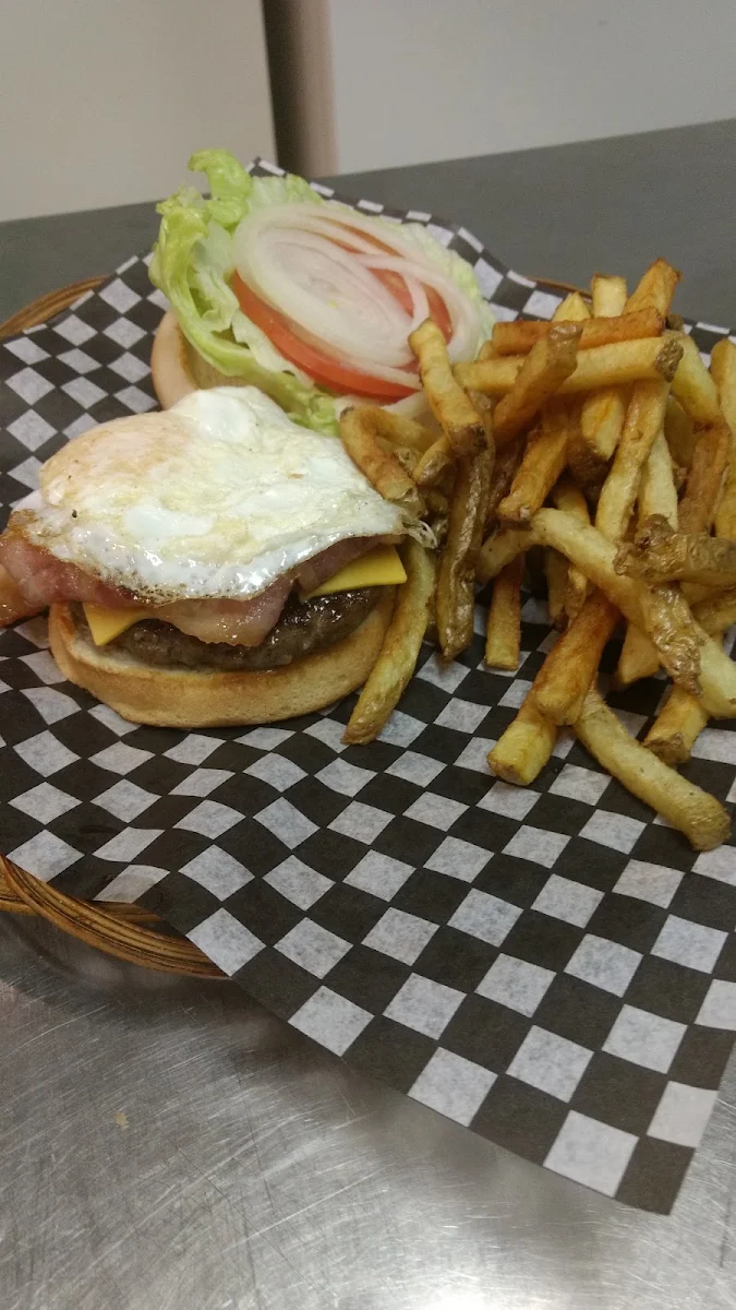 Highlights, East Side Diner