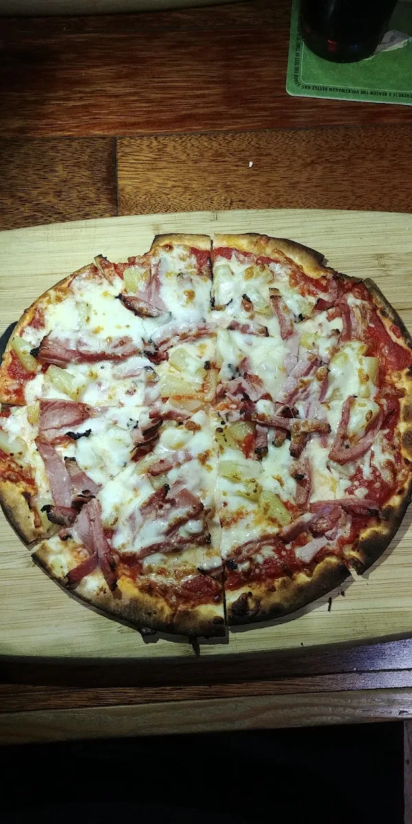 Hawaiian Pizza