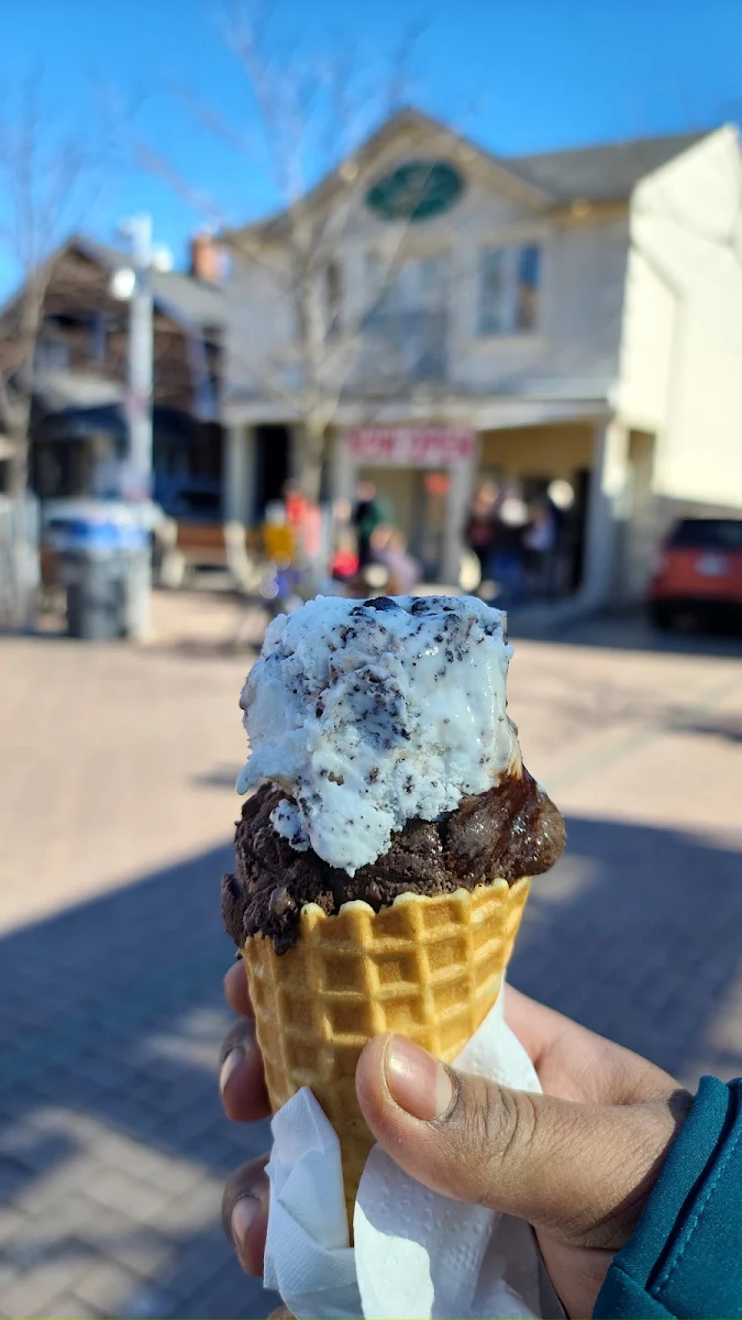 Fudge Brownie & Cookies & Cream