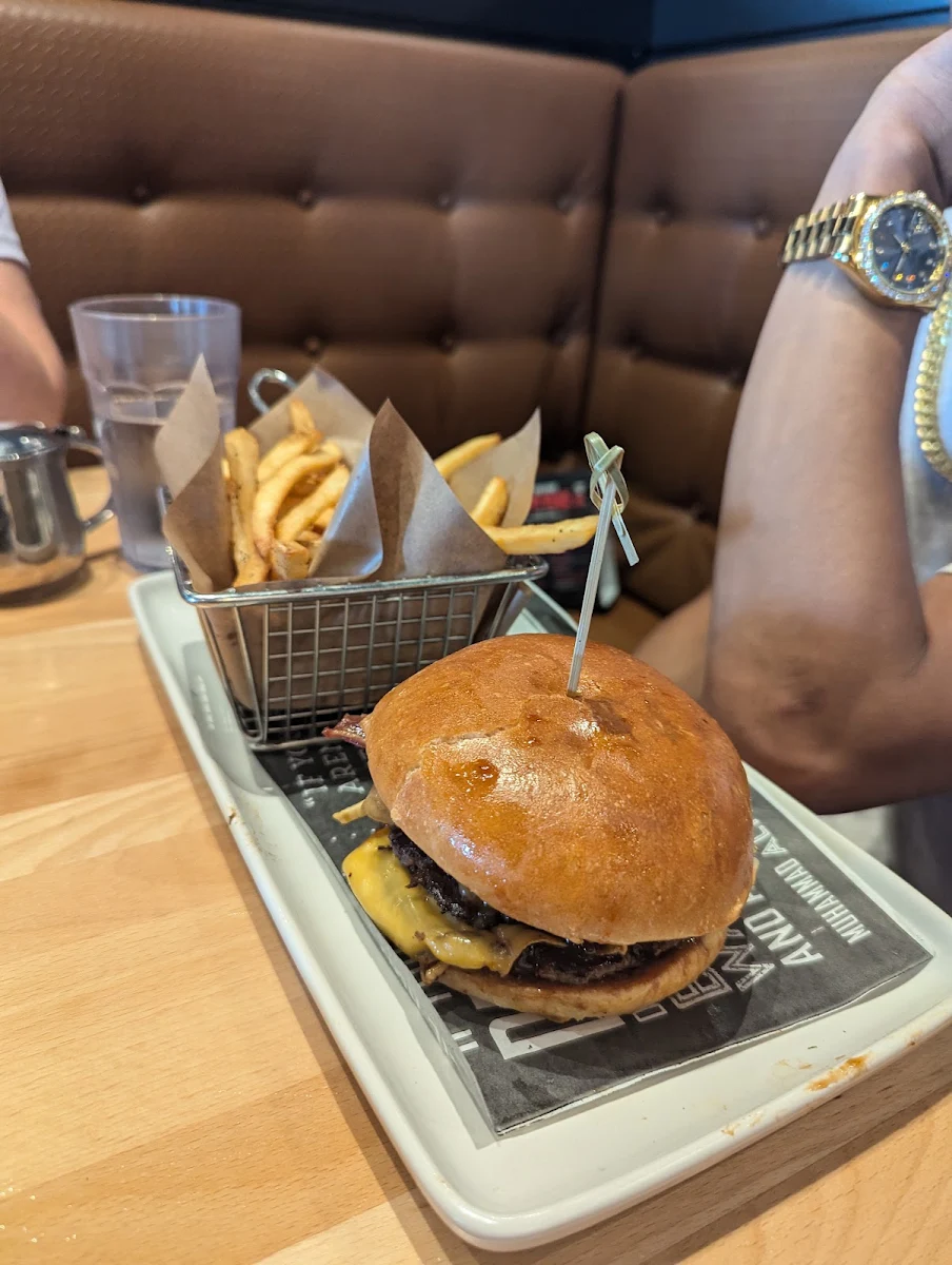 Maple Bacon Cheeseburger