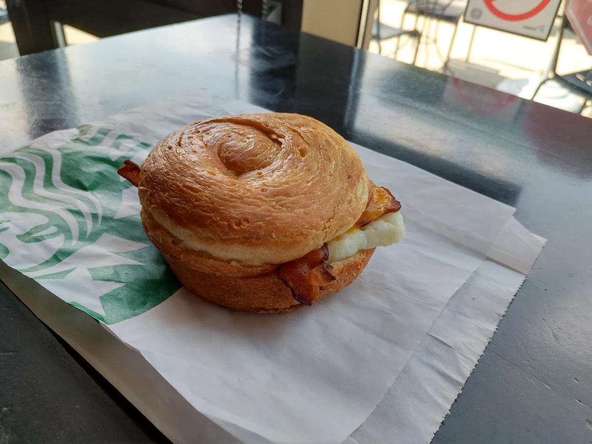 Double Smoked Bacon and Cheddar Sandwiches