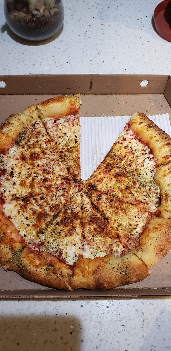 Stuffed Crust Cheese Pizza