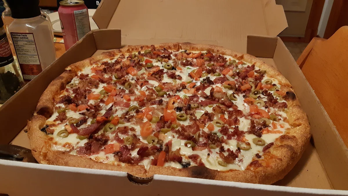 Super Deluxe Pizza