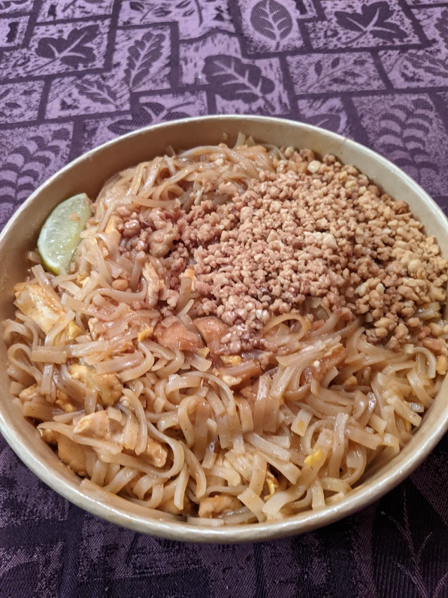 Chicken Pad Thai