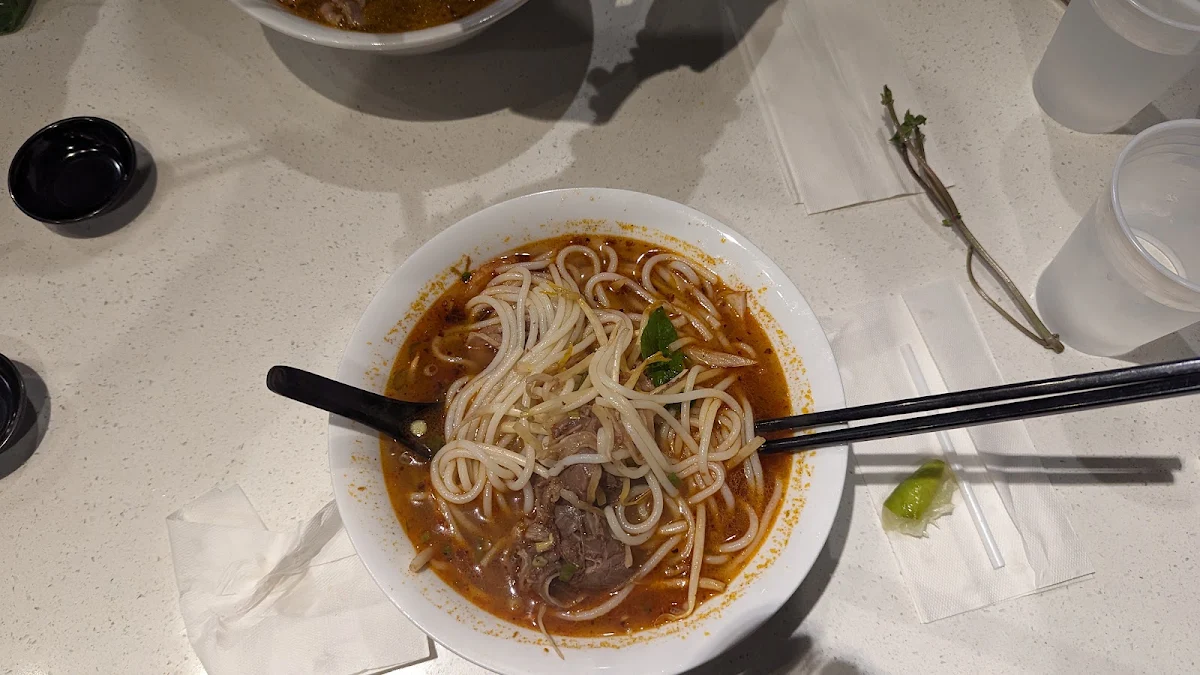Highlights, Pho Kha