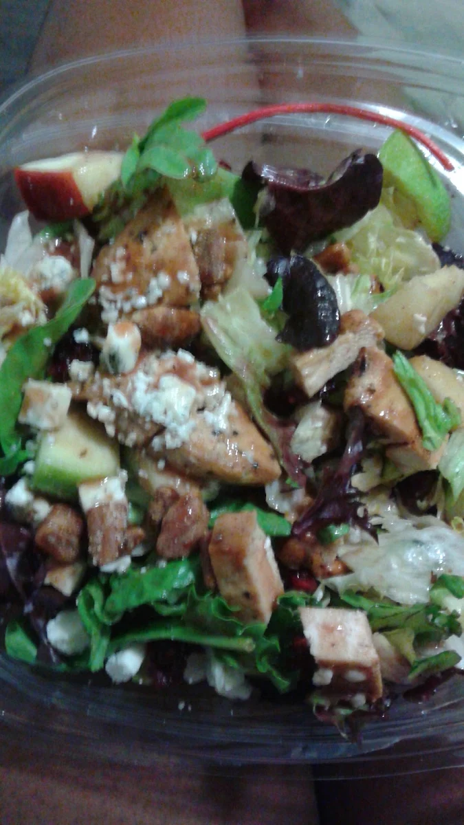 Apple Pecan Salad with Chicken