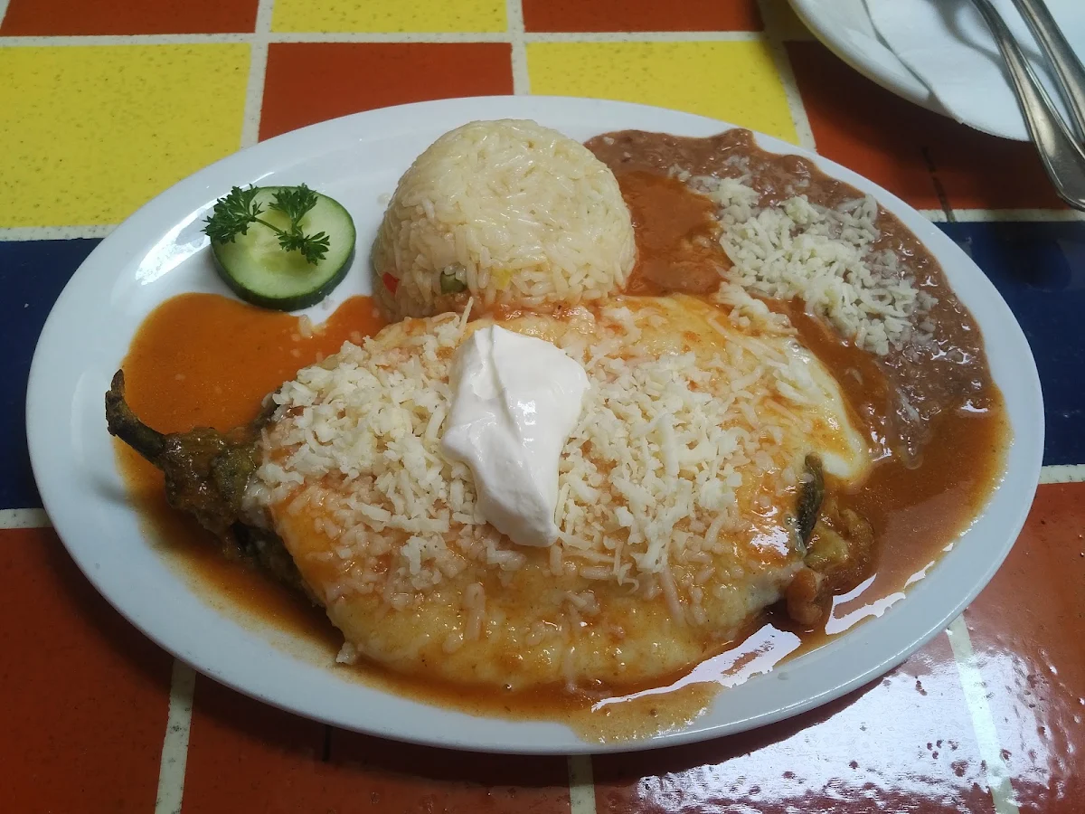 Chile Relleno Con Chorizo