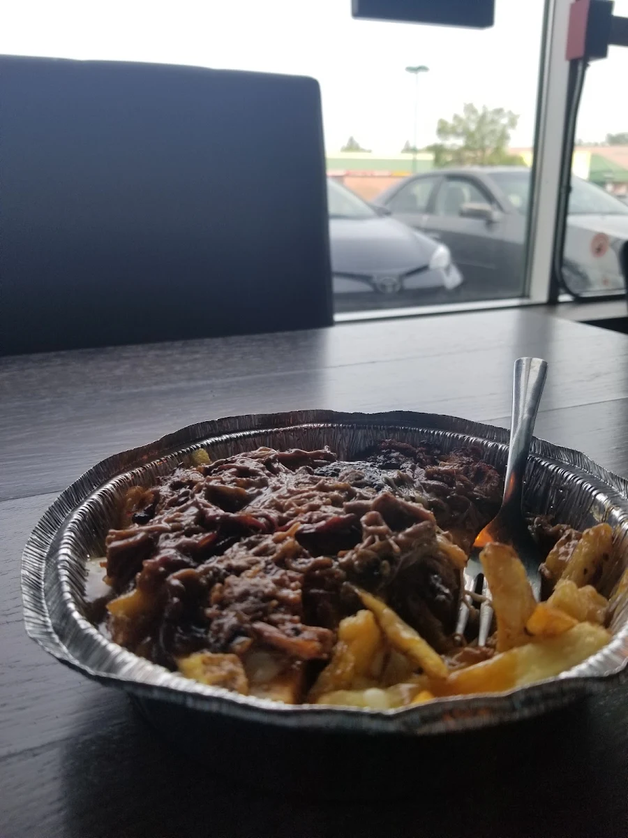 Pulled Beef Poutine