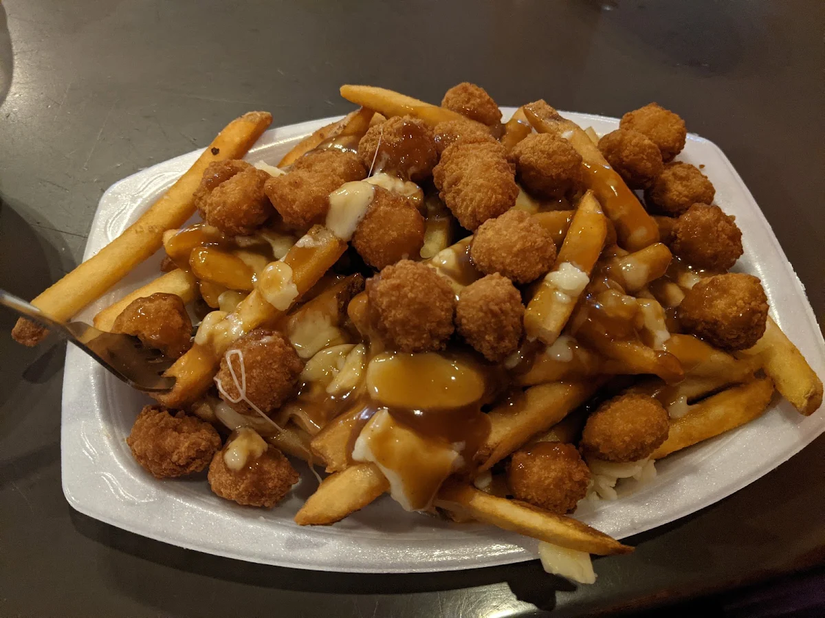 Popcorn Chicken Poutine