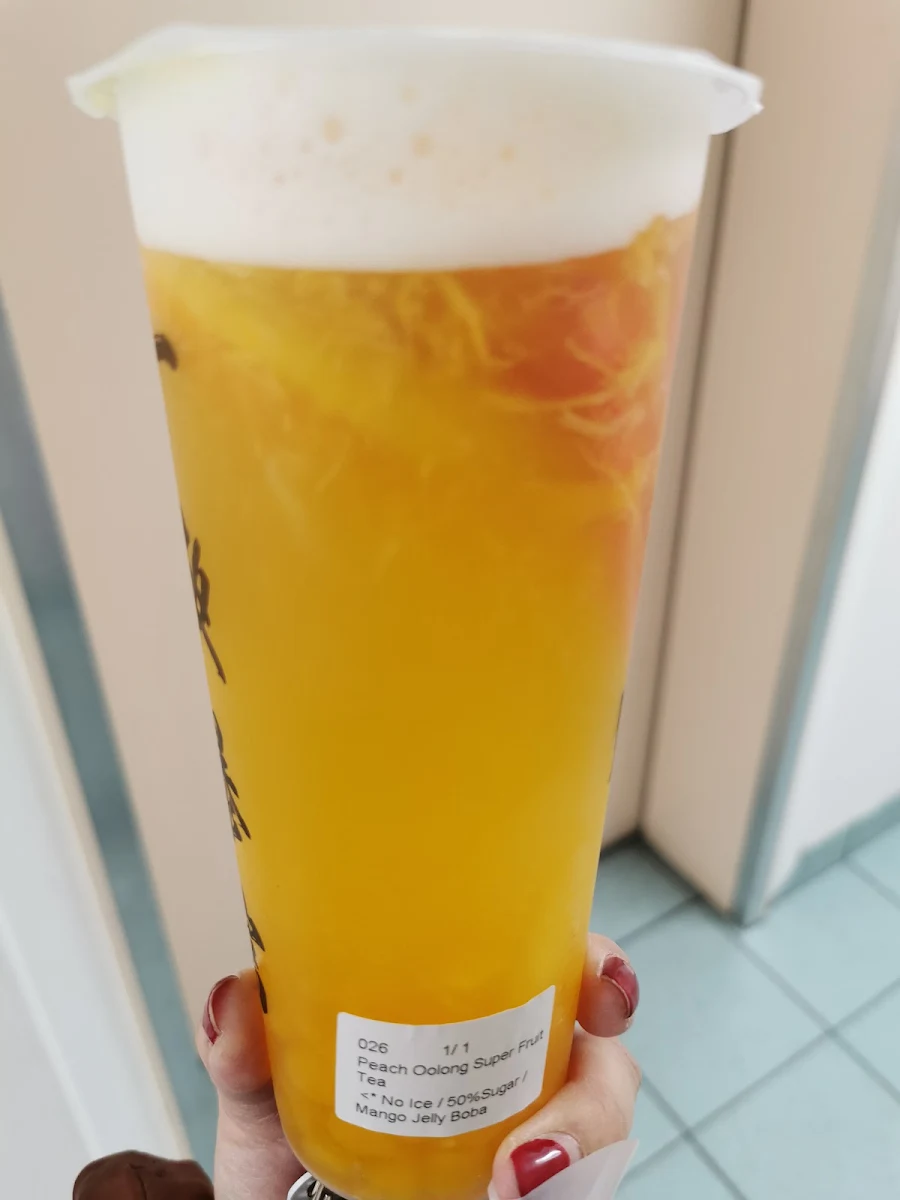 Peach Slush with Cheese Foam
