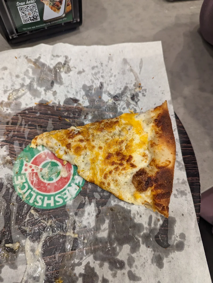 Garlic Base Thin Crust Pizza