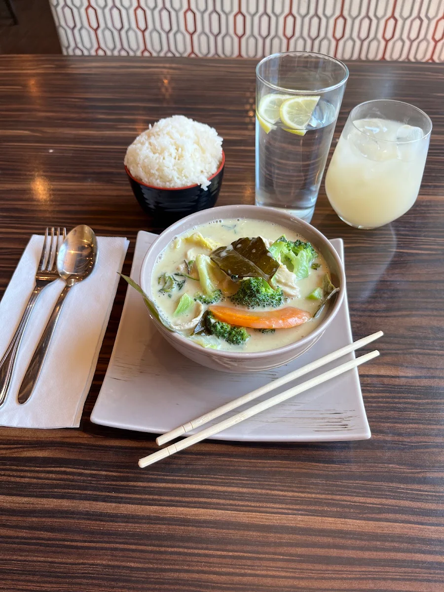 Green Curry Chicken