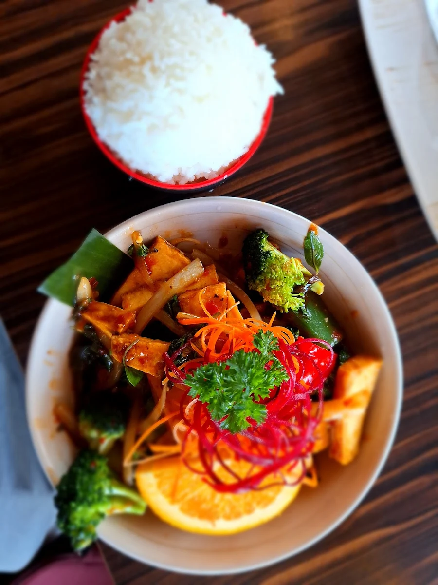 Mixed Market Vegetables Pad Pak Ruam Mid