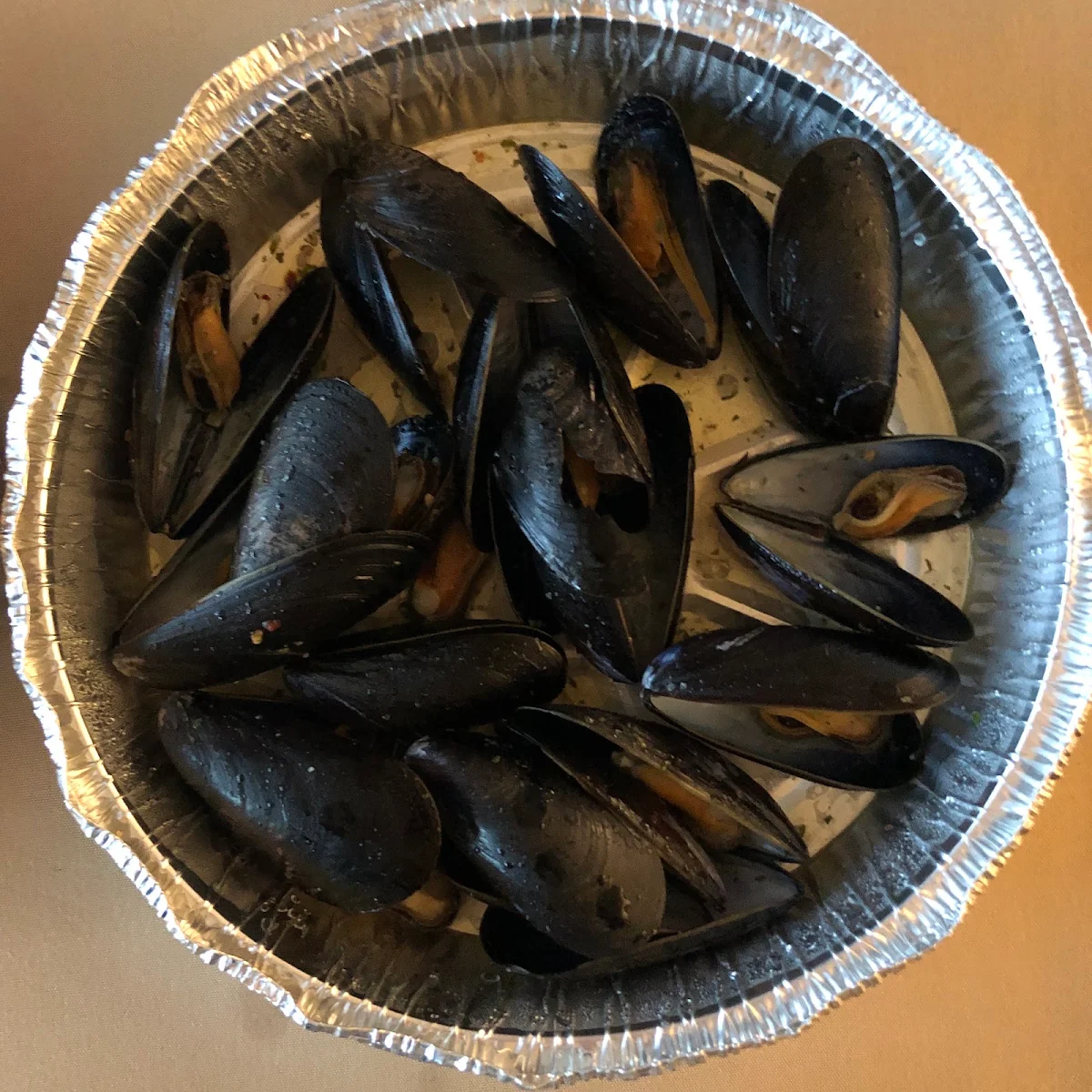 Pei Mussels in White Wine Sauce