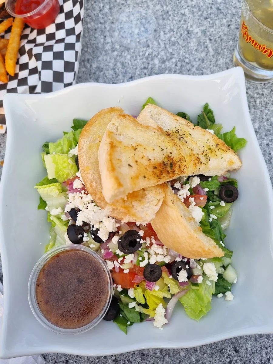 Pub's Greek Salad