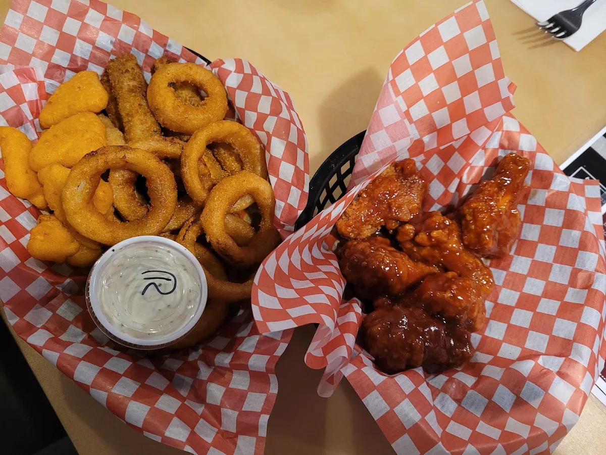 Wings & 2 Sides, Newfoundland Comfort Food