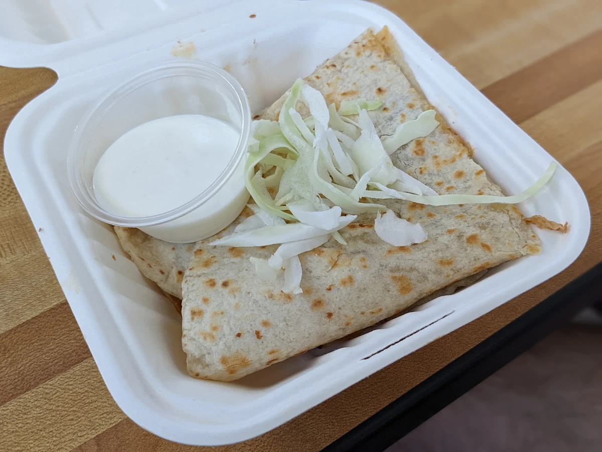 Tinga Vegetariana Quesadilla