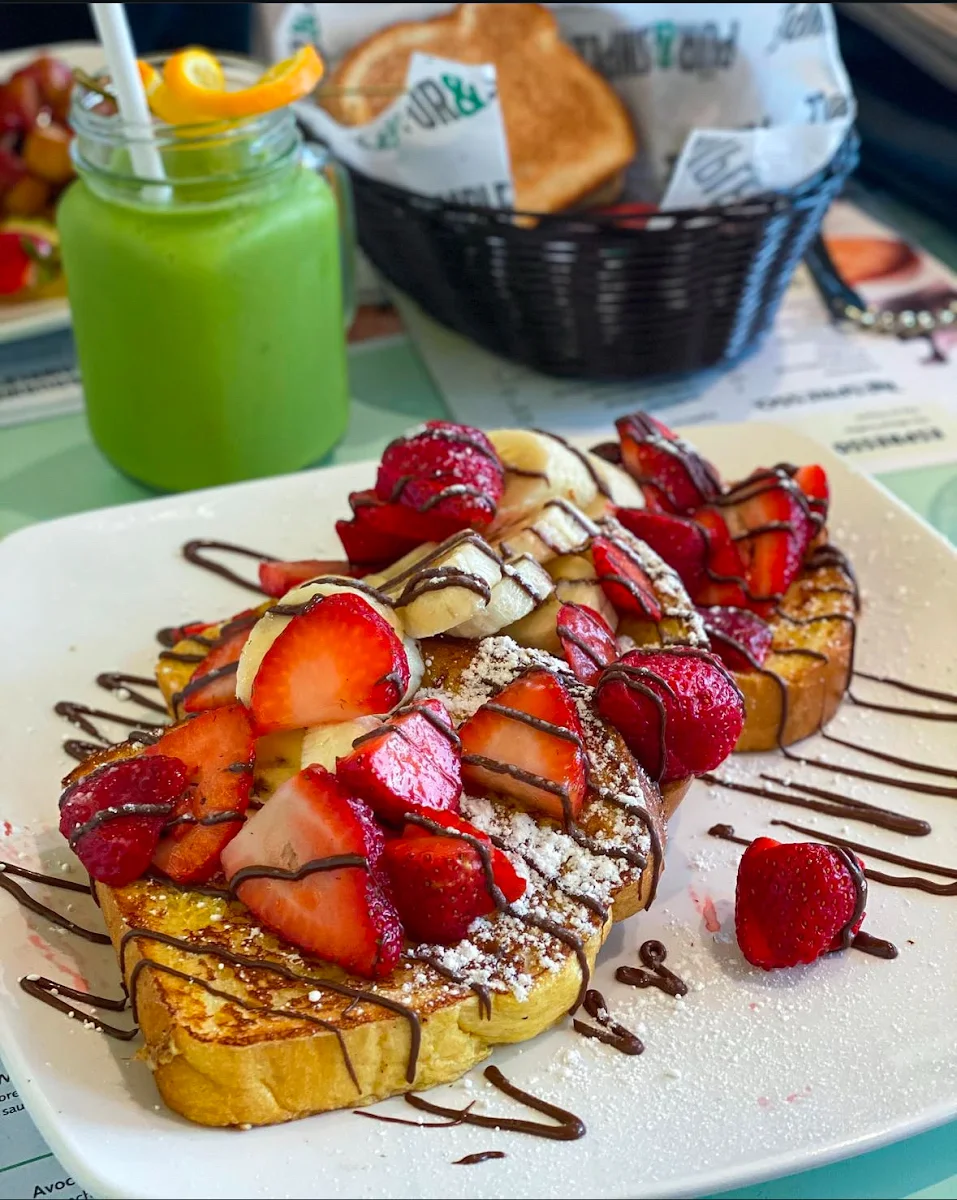 French Toast - French Toast & Fruits Pain Perdu - Pain Perdu Et Fruits
