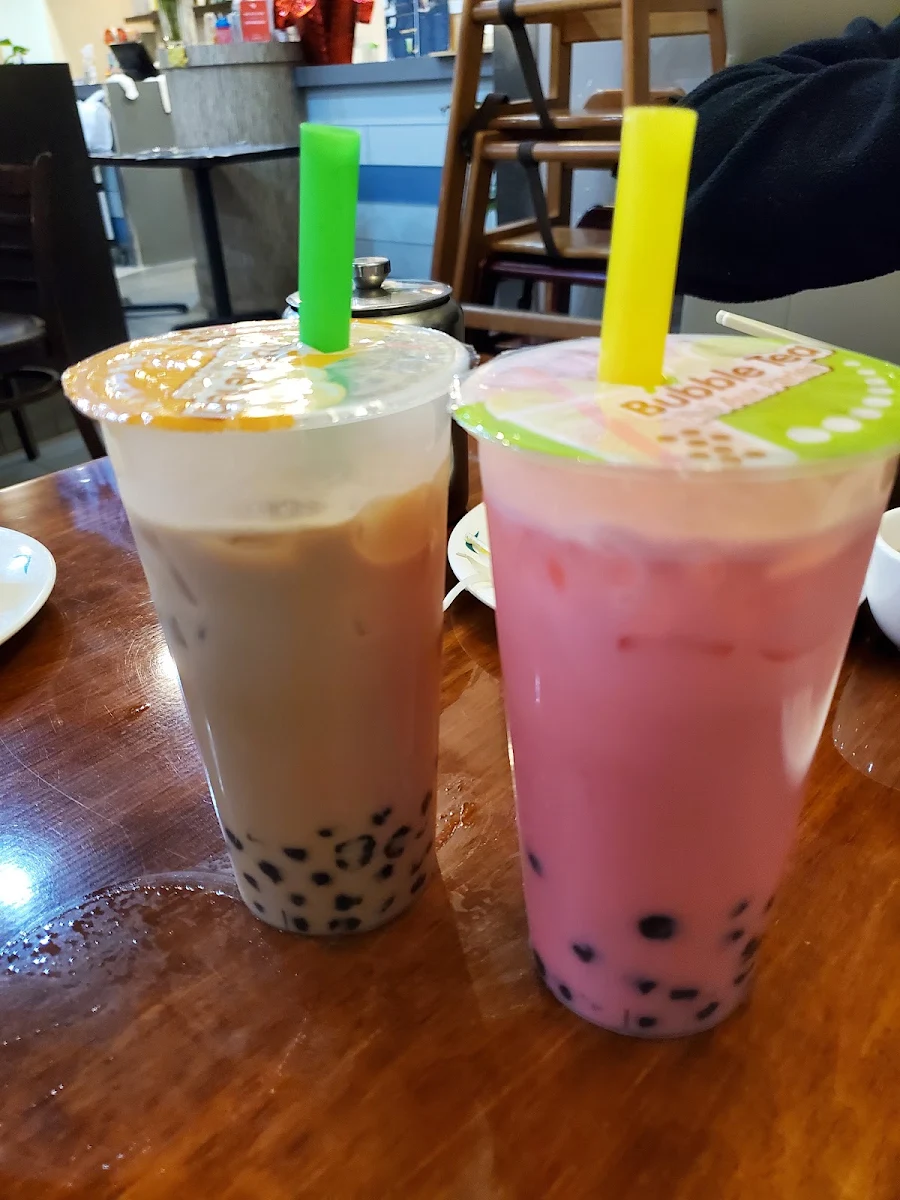 Bubble Tea Brown Sugar and Strawberry Milk Tea