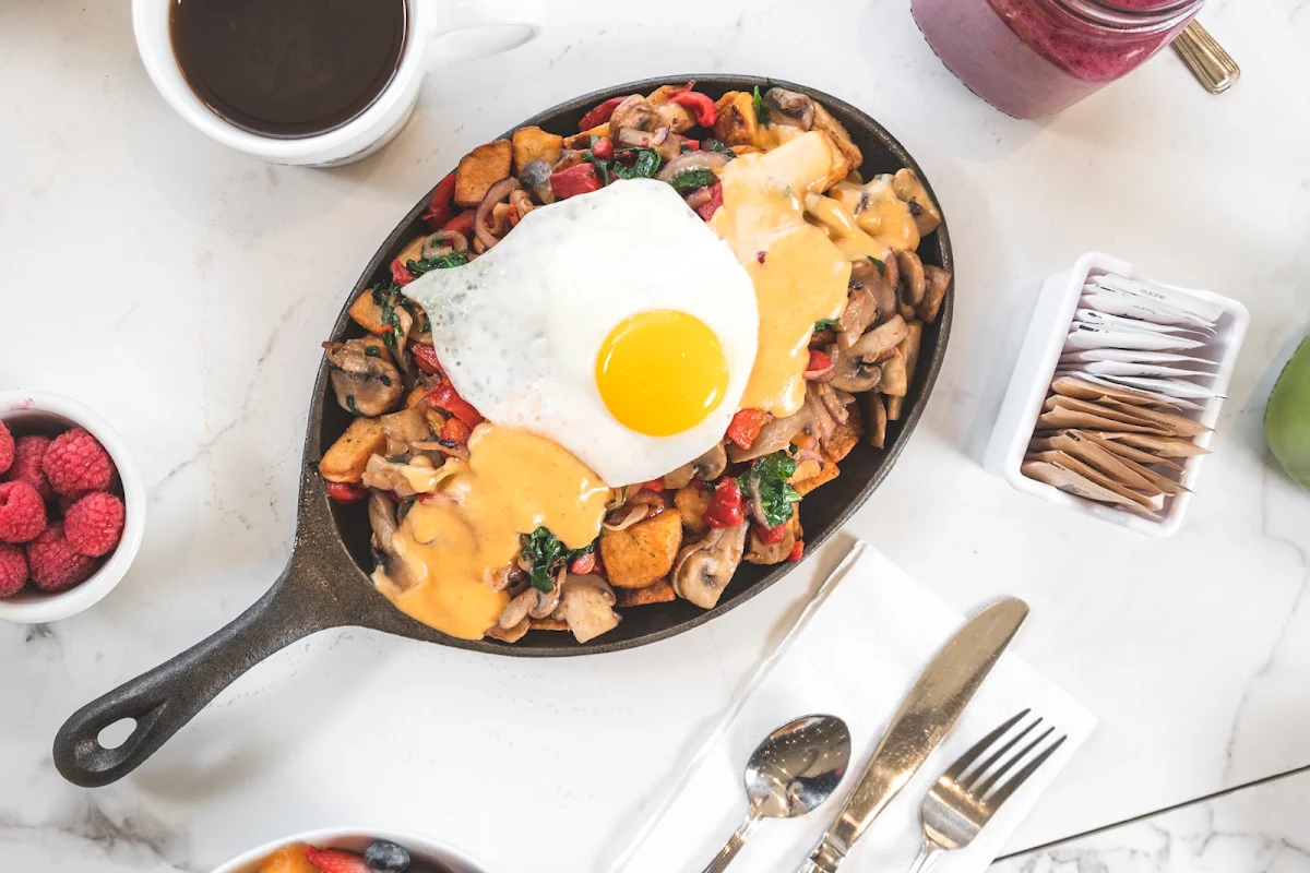 Meat Breakfast Poutine
