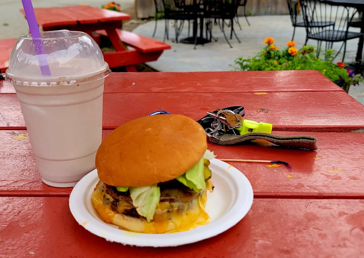 Double Cheeseburger Deluxe